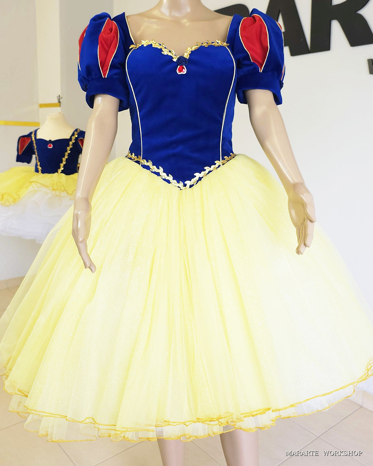 Handmade princess dress for women inspired by the Snow White fairy tale, midi length tulle skirt with gold curly hem - Mararte Workshop