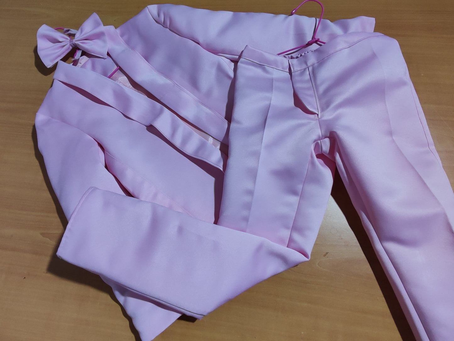 BAZAAR SALE-PINK BOYS SUIT 6-7 SIZE