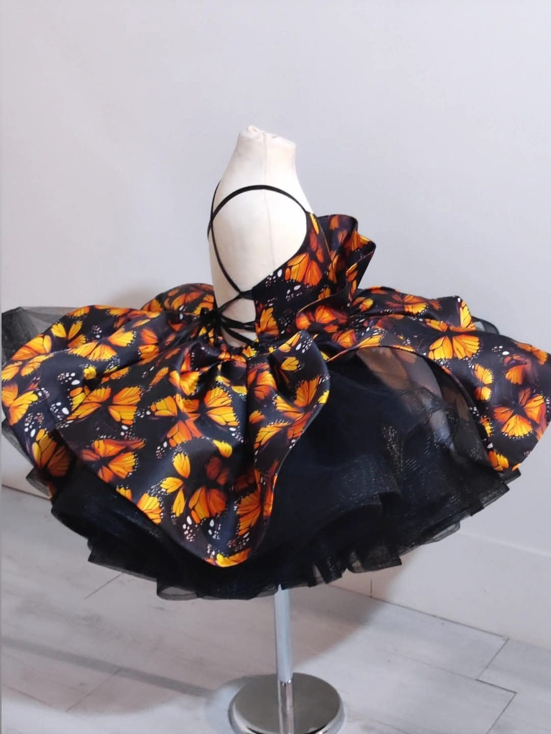 "Twinkle Monarch" -STUDIO CLEARANCE
