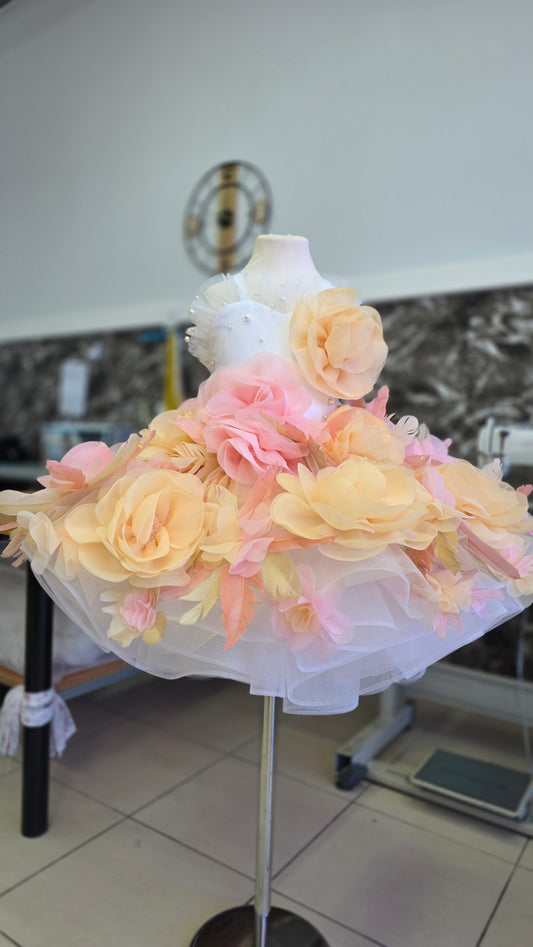 Pearl Dahlia Sample RTS SIZE 8-10